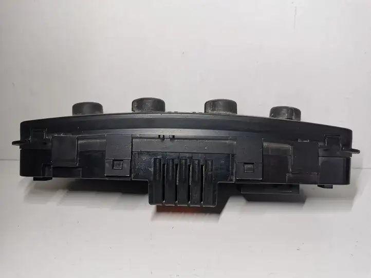 Mercedes-Benz C W203 (2000 - 2007) A20983003859140010496 Блок управления климат-контролем — фото 2
