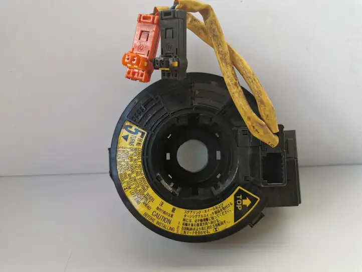 Toyota Yaris (2005 - 2009) Контактное кольцо SRS — фото 1