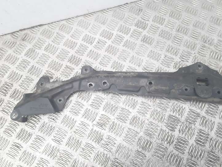BMW 5 E60 E61 (2004 - 2010)  51647163462 Верхняя часть панели радиаторов (телевизора)