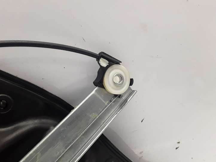 Mazda 2. (2007 - 2010)  D6517397XB  Механизм для электрического подъема окон задней двери (без двигателя)