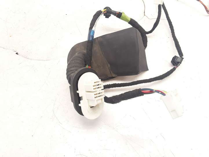 Mazda 2. (2007 - 2010)  D65167220B Проводка задних дверей