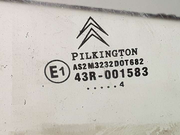 Citroen C3 (2002 - 2009)  43R001583 Основное стекло задних дверей