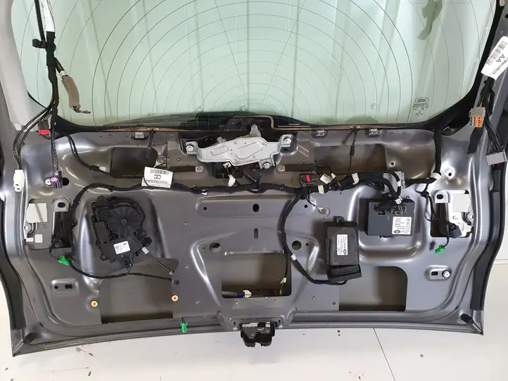 Land Rover Discovery Sport (2014 - 2019) Крышка багажника — фото 3