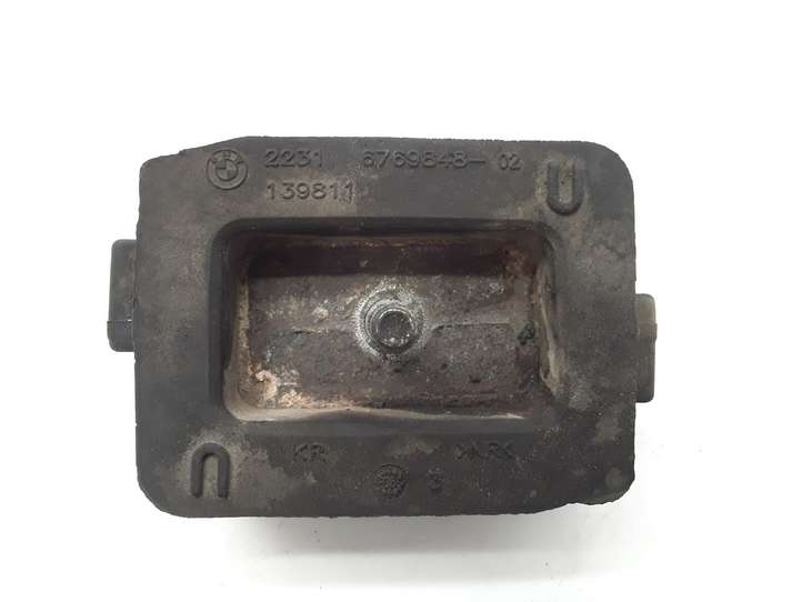 BMW 5 E60 E61 (2004 - 2010)  22316769848 Подушка коробки передач