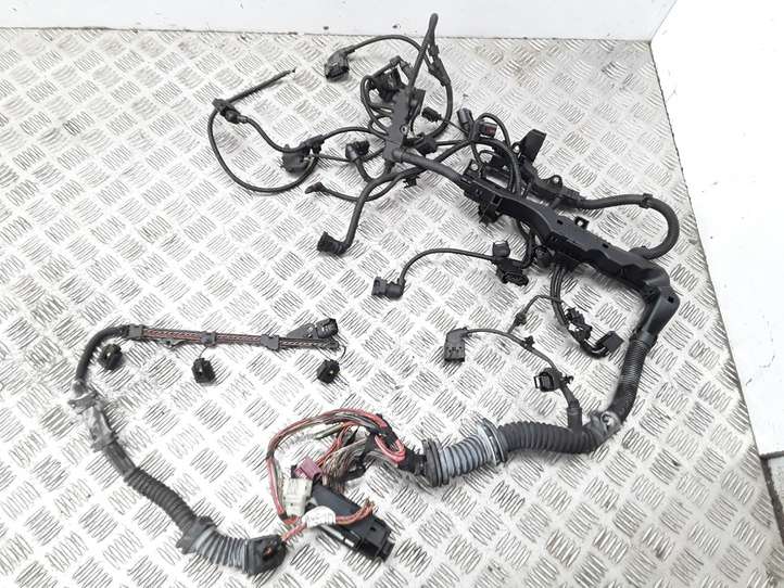 BMW 5 E60 E61 (2004 - 2010)  7580388 Проводка двигателя
