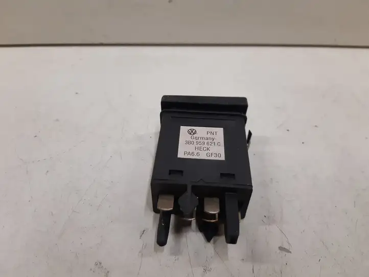 Volkswagen PASSAT B5.5 (2001 - 2005) 3B0959621C Кнопка обогрева стекла — фото 2