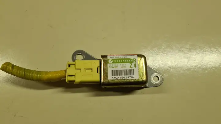Subaru Outback (2003 - 2007) 89235AG040 Датчик удара SRS — фото 1