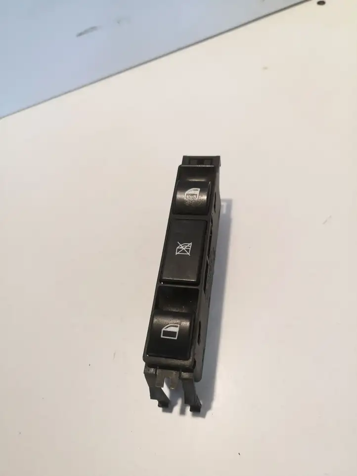 BMW 3 E46 (1998 - 2005) 61318381518 Кнопка стеклоподъемников — фото 1