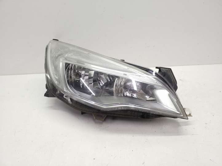 Opel Astra (2009 - 2012)  17157202 Передняя фара