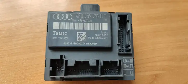 Audi A6 S6 C6 4F (2004 - 2008) 4F0959792B Блок управления дверью — фото 1