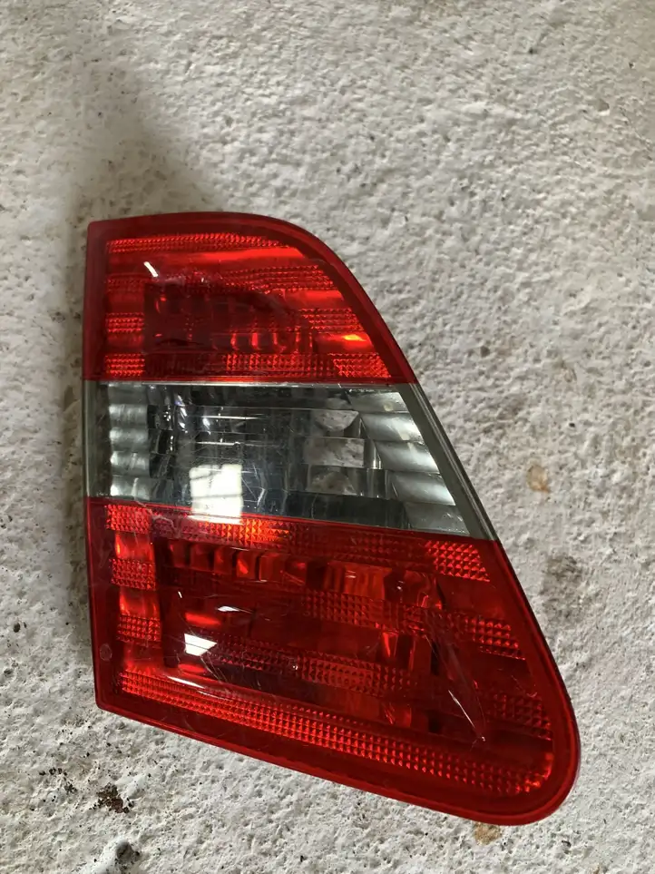 Mercedes-Benz B-class W245 (2005 - 2008) A1698201564 Задний фонарь в крышке багажника — фото 1