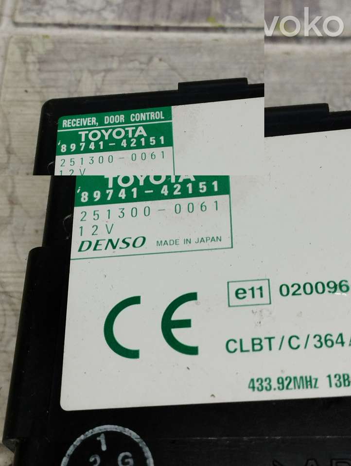 Toyota RAV 4 (XA20) (2000 - 2005)  8974142151 Блок управления дверью