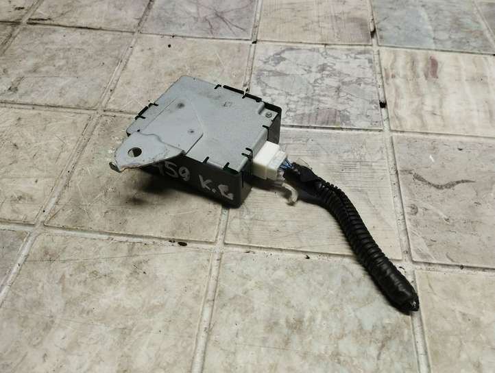 Toyota RAV 4 (XA20) (2000 - 2005)  8974142151 Блок управления дверью