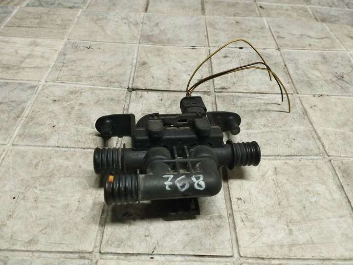BMW 5 E60 E61 (2004 - 2010)  6411693170802 Клапан (клапаны) нагревательного радиатора (яйца)