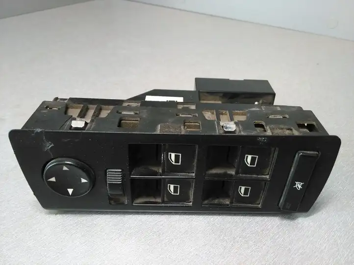 BMW X5 E53 (1999 - 2006) 6944554 Кнопка стеклоподъемников — фото 1
