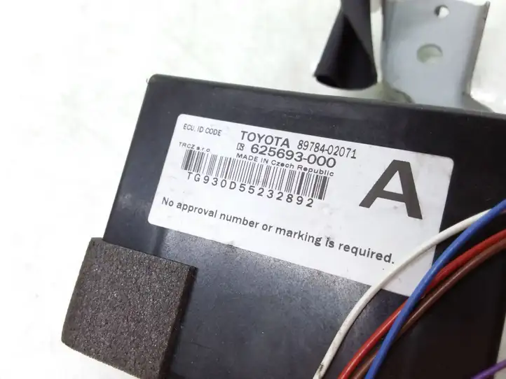 Toyota Auris E180 (2012 - 2018) 8978402071 Блок иммобилайзера — фото 3