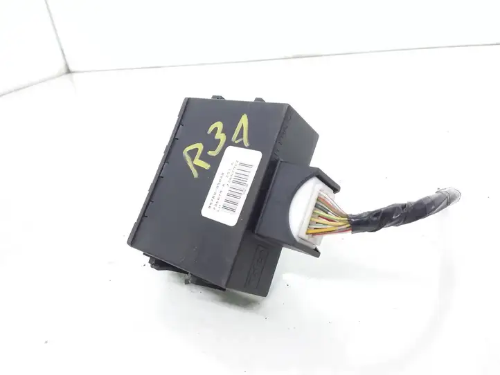 Toyota Avensis T250 (2006 - 2009)  8978005040 Блок управления иммобилайзера