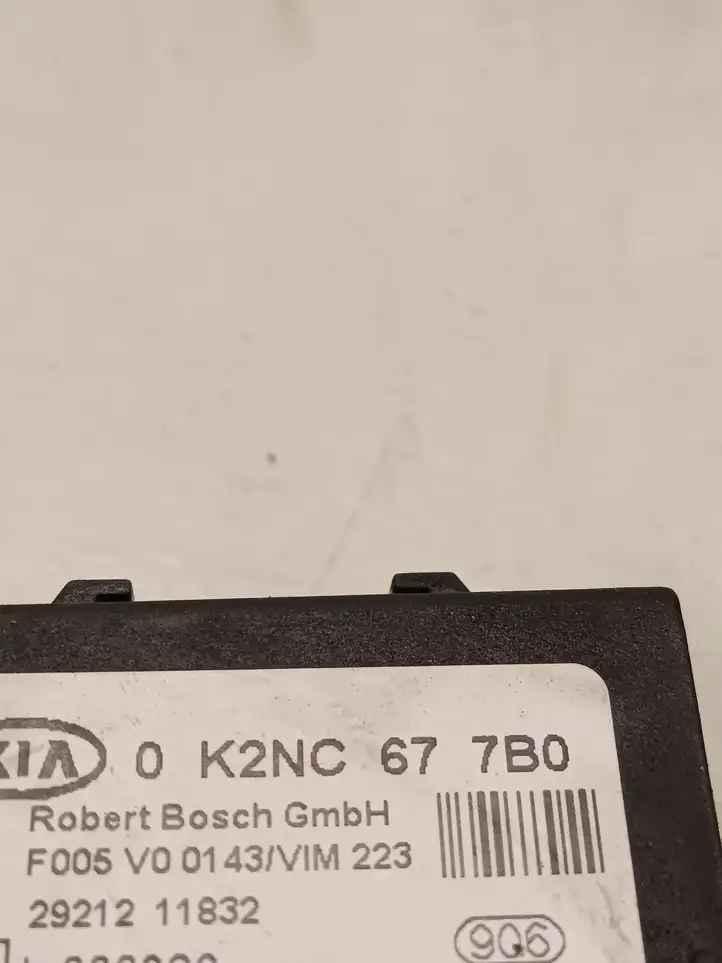 Kia Sorento (2002 - 2006) 0K2NC677B0 Блок иммобилайзера — фото 4