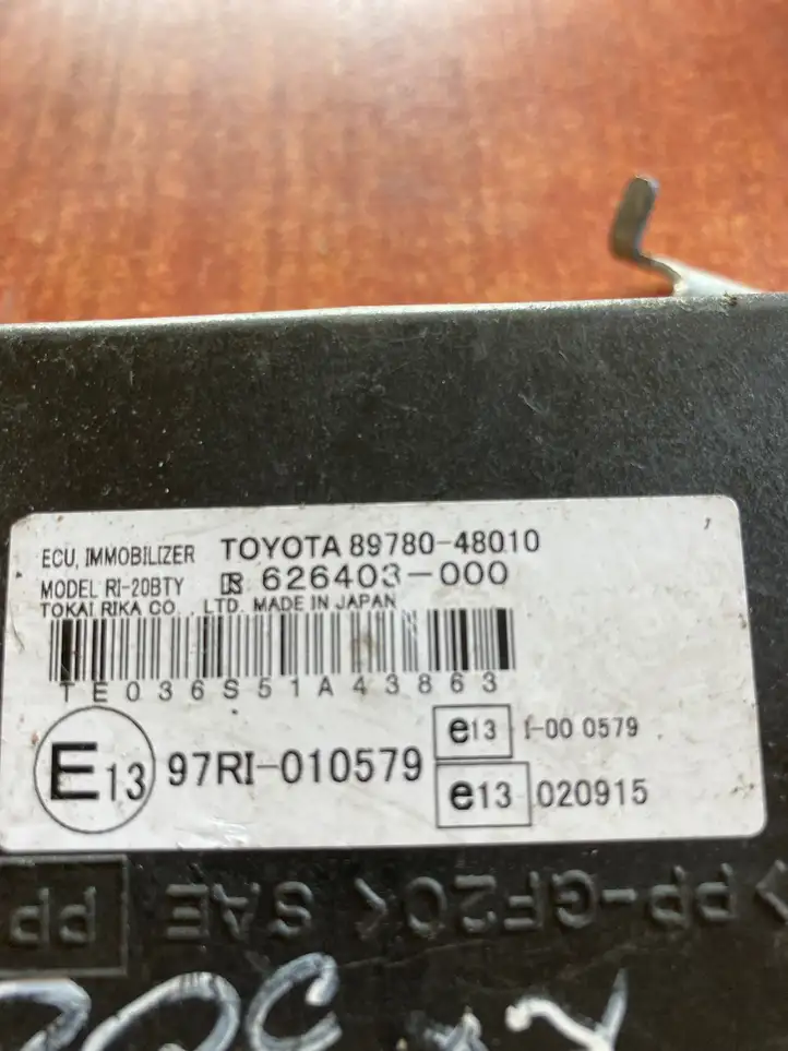 Lexus RX 300 (2003 - 2006) 8978048010 Блок иммобилайзера — фото 2