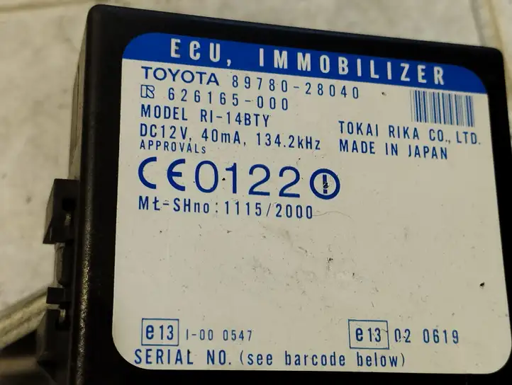 Toyota Previa (XR30, XR40) II (2000 - 2006) 8978028040 Блок иммобилайзера — фото 2