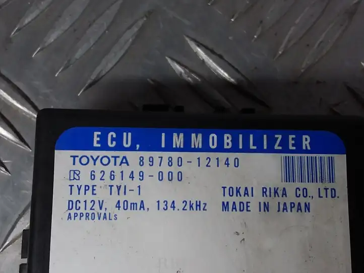 Toyota Corolla E120 E130 (2000 - 2004) 8978012140 Блок иммобилайзера — фото 4
