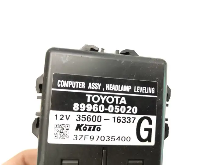 Toyota Avensis T250 (2003 - 2006) 8996005020 Блок управления светом — фото 4