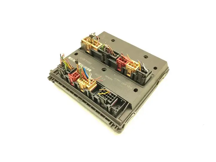 Skoda Fabia Mk2 (5J) (2007 - 2014)  6Q1937049F Модуль кузова