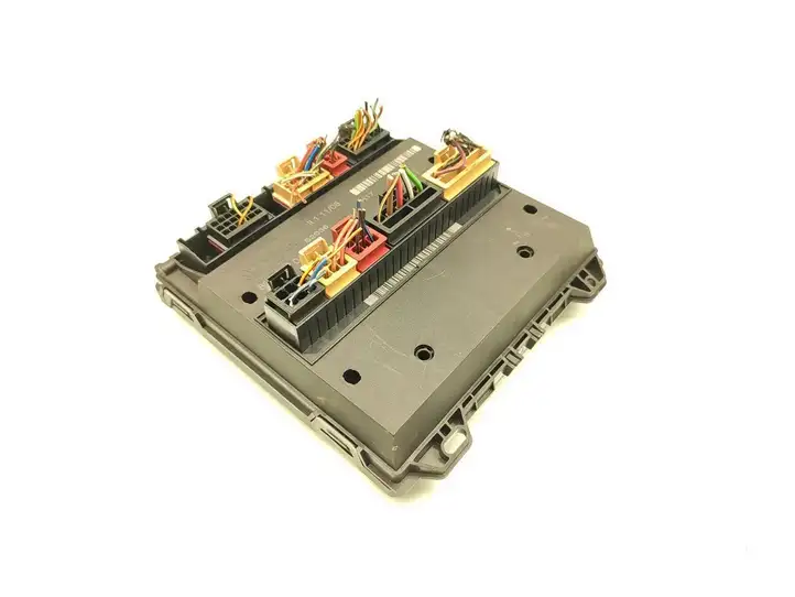 Skoda Fabia Mk2 (5J) (2007 - 2014)  6Q1937049F Модуль кузова