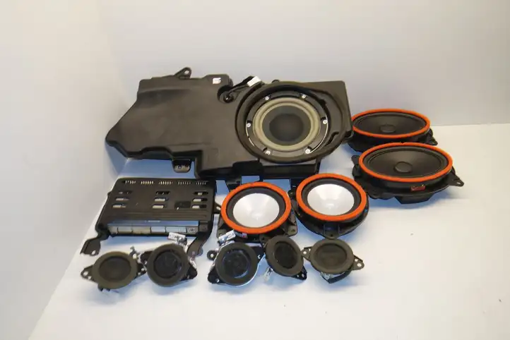 Toyota (1984 - 2003) 861500W240 Комплект аудиосистемы — фото 1