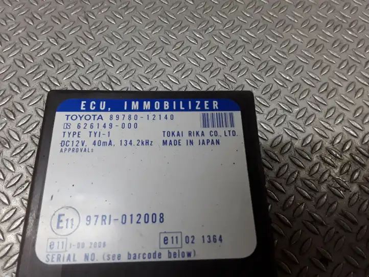 Toyota Corolla E120 E130 (2000 - 2004) 8978012140 Блок иммобилайзера — фото 3