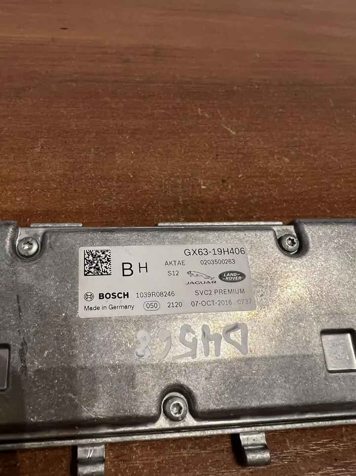 Jaguar XE (2014 - 2019) GX6319H406 Модуль управления видео — фото 2