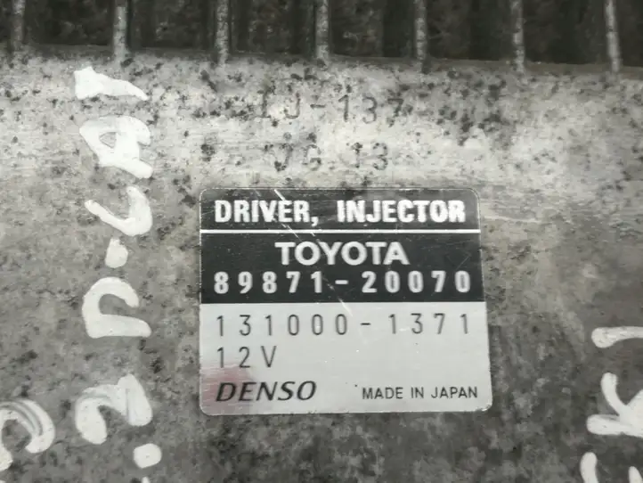 Toyota Corolla Verso E121 (2004 - 2007) 8987120070 Блок управления впрыском — фото 4