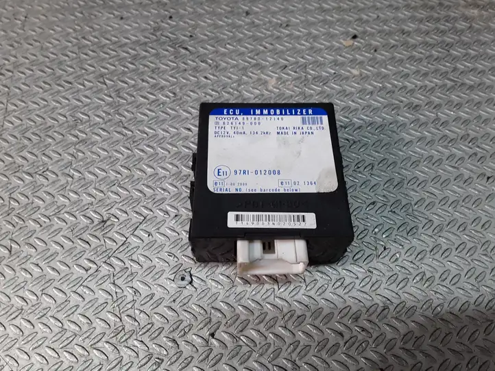 Toyota Corolla E120 E130 (2000 - 2004) 8978012140 Блок иммобилайзера — фото 1