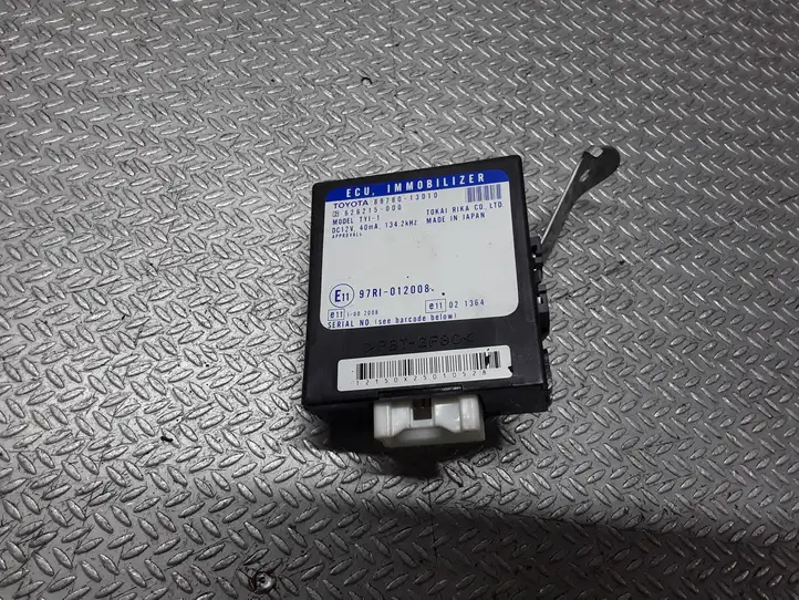 Toyota Corolla Verso E121 (2001 - 2004) 8978013010 Блок иммобилайзера — фото 1