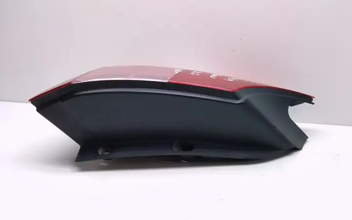 Renault Scenic II - Grand scenic II (2003 - 2006) 8200127704E Задний фонарь в кузове — фото 2