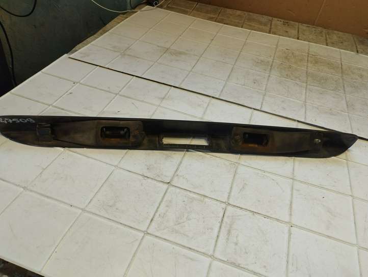 Ford Focus (2005 - 2008)  6M51R43404B Освещение номера