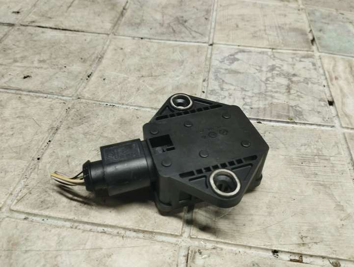 Audi A4 (2004 - 2009)  8E0907637A Датчик ESP (системы стабильности) (датчик курсовой устойчивости))