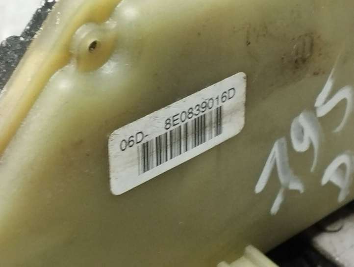 Audi A4 (2004 - 2009)  8E0839016D Замок задней двери