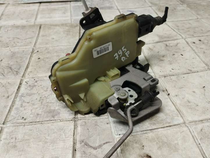 Audi A4 (2004 - 2009)  8E1837016D Передняя звукоизоляция