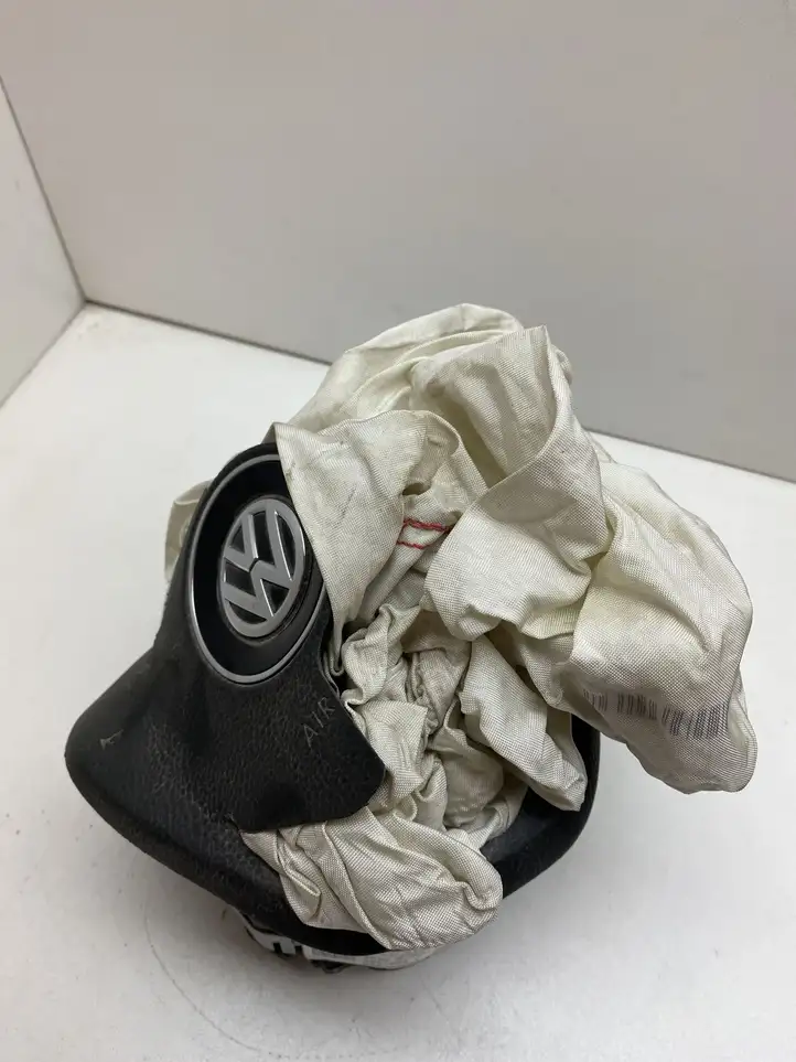 Volkswagen PASSAT B8 (2015 - ) 5G0880201A Подушка безопасности руля — фото 1