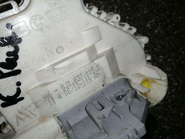 Audi A4 (2011 - 2015)  8J1837015D Передняя звукоизоляция