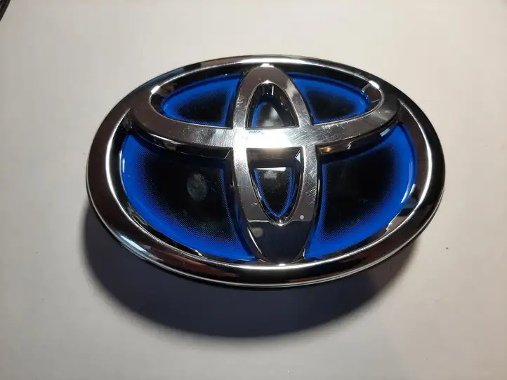 Toyota RAV 4 (XA40) (2012 - 2018) 7540342030 Эмблема производителя — фото 1