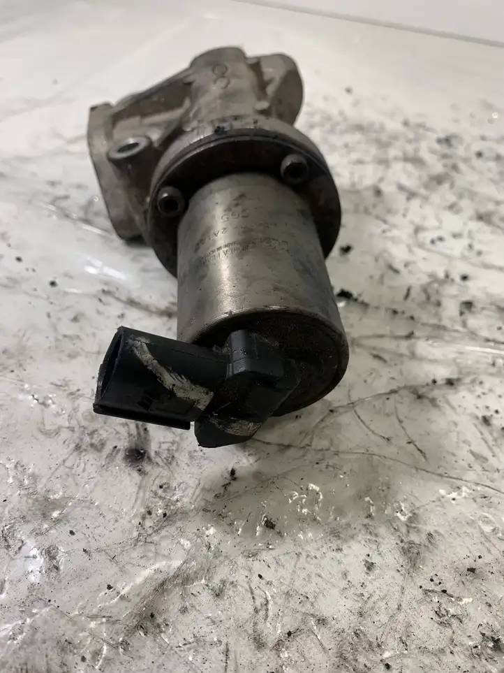 Hyundai i30 (2007 - 2012) 284102A120 Клапан EGR — фото 4