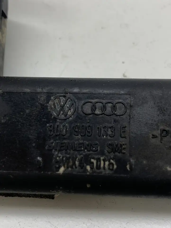 Audi A8 S8 D3 4E (2005 - 2007) 3D0909133 Антенна бесключевого доступа — фото 2