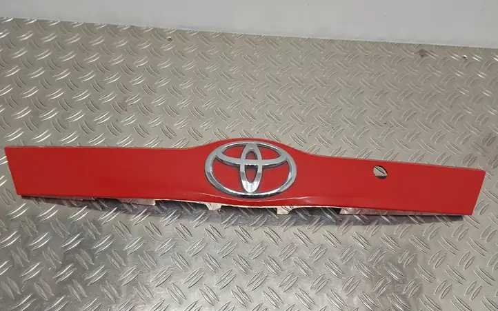 Toyota Verso (2009 - 2012) 7680152200 Подсветка номера — фото 1