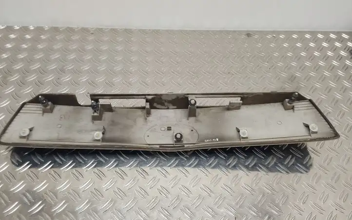 Toyota RAV 4 (XA30) (2006 - 2016) 7680142040 Подсветка номера — фото 3