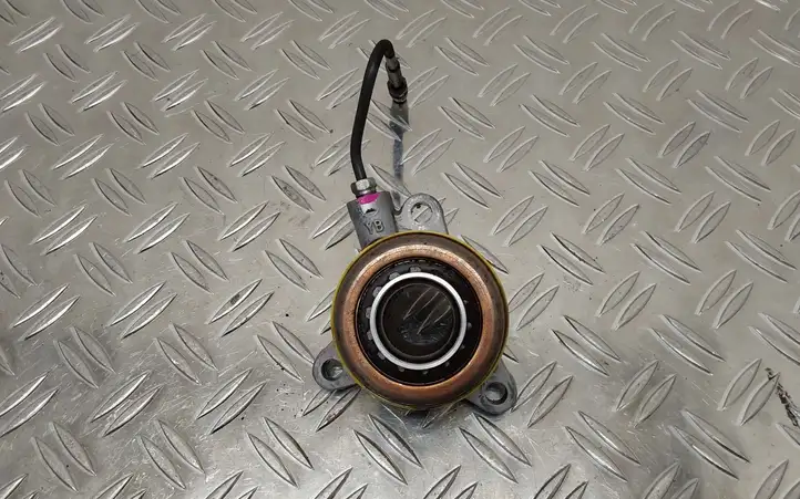 Toyota Verso (2009 - 2012) Выжимной подшипник сцепления — фото 1
