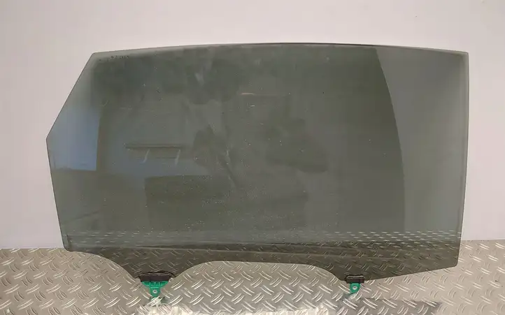 Toyota Prius+ (ZVW40) (2011 - 2018) Стекло задней двери — фото 1
