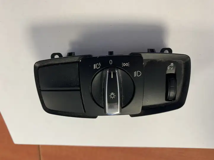 BMW X5M F85 (2014 - 2018) 931171904 Включатель фонарей — фото 1