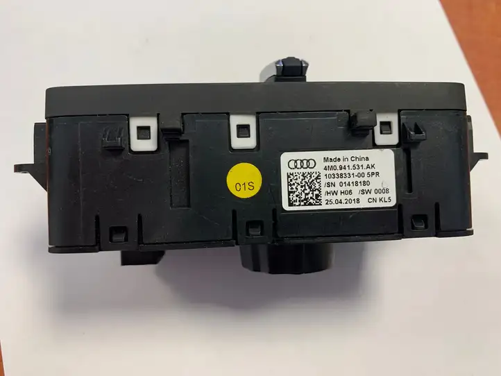 Audi A4 S4 B8 8K (2011 - 2015) 4M0941531AK Включатель фонарей — фото 2